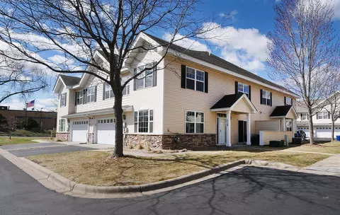 316 W 84th St, Bloomington, MN 55420