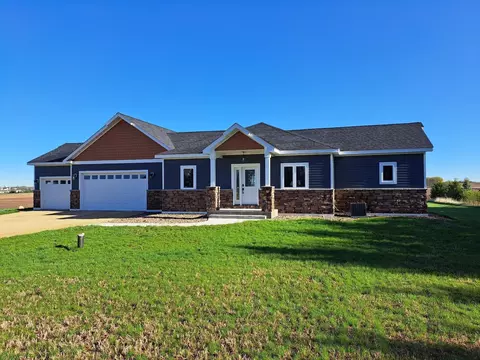 1346 70th Ave, Roberts, WI 54023