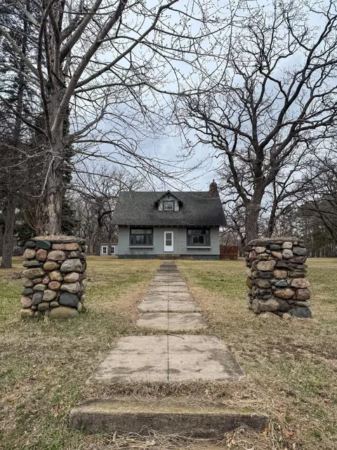 4 N Hickory St, Royalton, MN 56373
