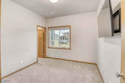 7352 Eagle Pointe Dr S, Fargo, ND 58104 photo 33
