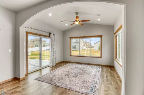 7352 Eagle Pointe Dr S, Fargo, ND 58104 photo 19
