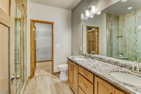 7352 Eagle Pointe Dr S, Fargo, ND 58104 photo 29