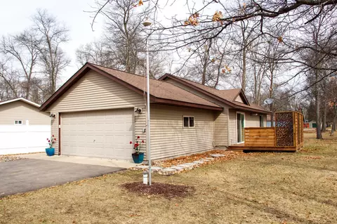 8788 Center Dr, Breezy Point, MN 56472