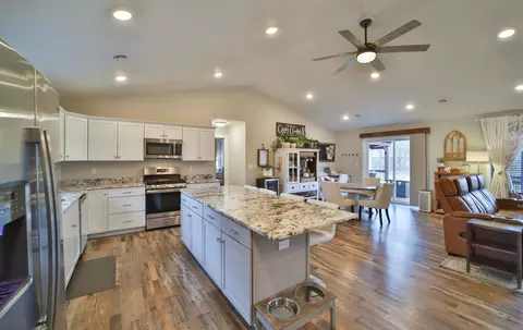 13772 Oakwood Dr, Baxter, MN 56425 photo 6