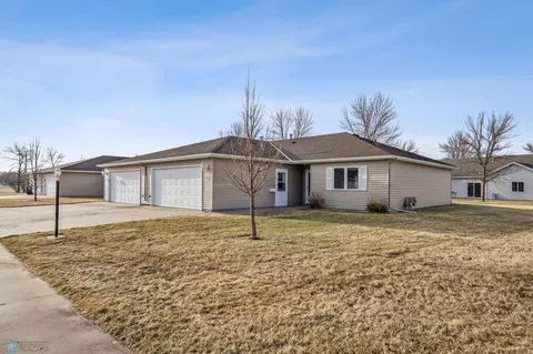 413 2nd St NW, Dilworth, MN 56529
