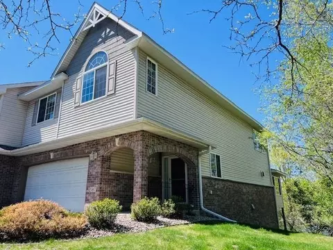 587 Crane Creek Ln, Eagan, MN 55121