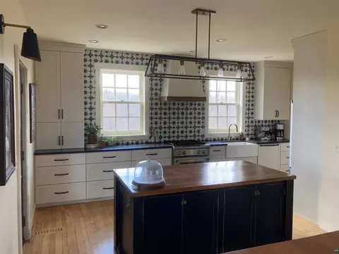 Kitchen - 6025 115th St, Northfield, MN 55057 photo 1 of 2