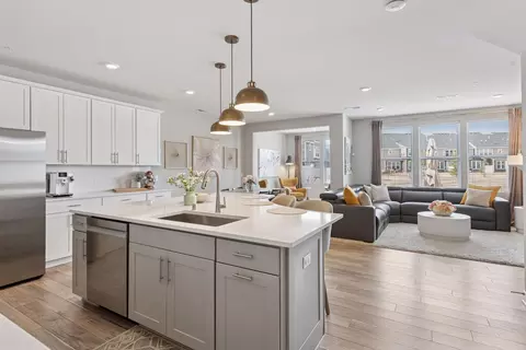 5215 94th Ln N, Brooklyn Park, MN 55443
