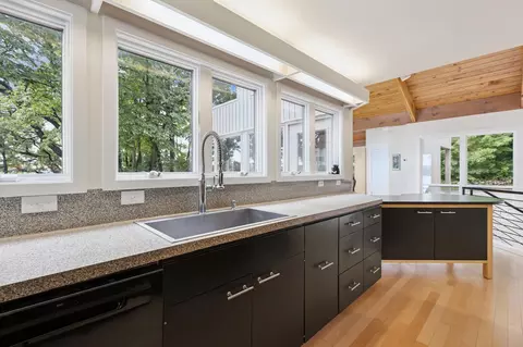 Kitchen - 2887 Lake Shore Ave, Maple Plain, MN 55359 photo 3 of 5