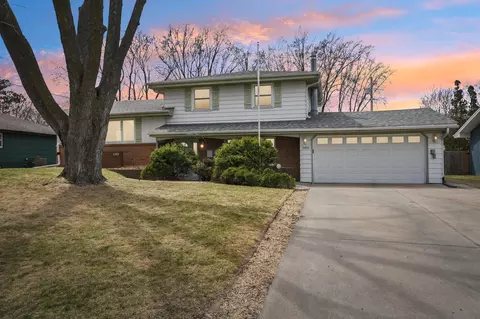 5401 Rhode Island Ave N, New Hope, MN 55428