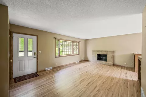 Living - 2235 Chestnut Rd, Hamel, MN 55340 photo 1 of 2