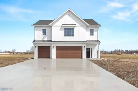 1492 Prairie Ln, Wahpeton, ND 58075