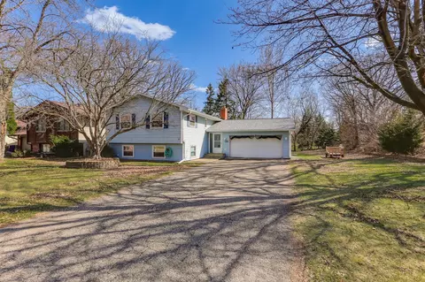 2242 William Tell Rd, Saint Paul, MN 55119