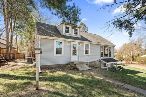 303 Sargent Rd, Willernie, MN 55090
