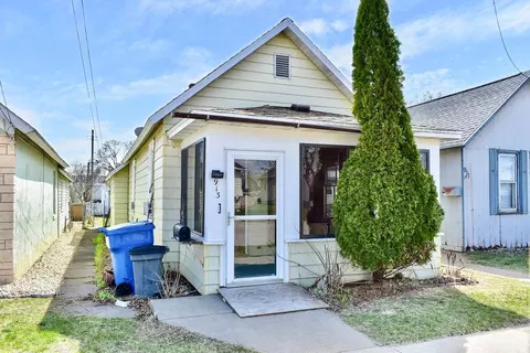 913 E King St, Winona, MN 55987