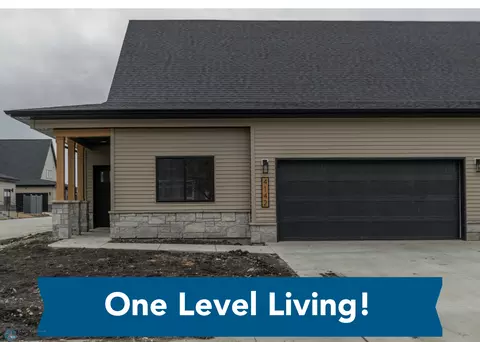 4142 Arthur Dr, Fargo, ND 58104