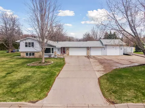 12700 Stoneridge Rd, Dayton, MN 55327