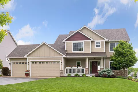 3209 Symphony Ct, Chaska, MN 55318