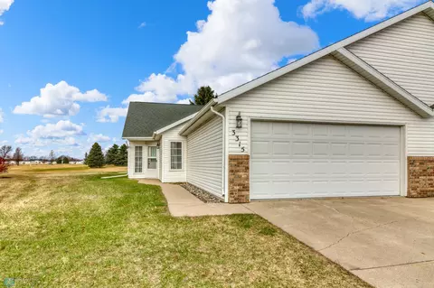 3315 38th St S, Moorhead, MN 56560