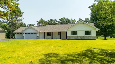 6454 Donnybrook Cir, North Branch, MN 55056