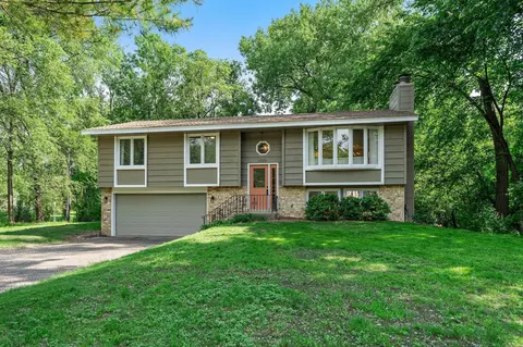 6520 Glenwood Ave, Golden Valley, MN 55427