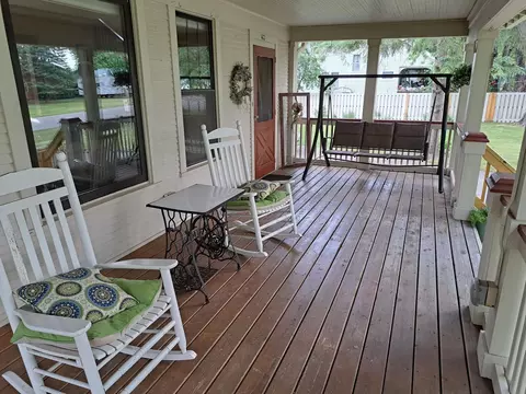 Exterior - 403 Park Ave, Pine River, MN 56474 photo 9 of 26