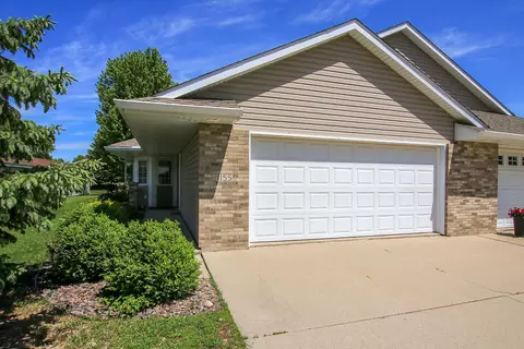 1155 Carolina Ave NW, Hutchinson, MN 55350