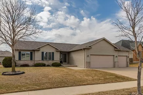 3646 Nottingham Dr NW, Rochester, MN 55901