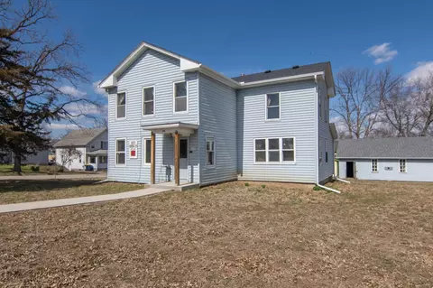 314 N High St, Lake City, MN 55041