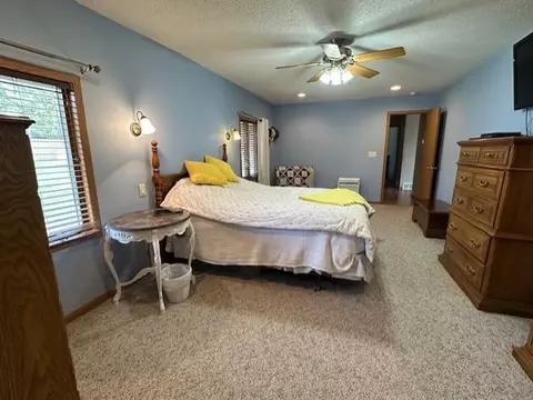 Bedroom - 798 Des Moines Dr, Windom, MN 56101 photo 2 of 5