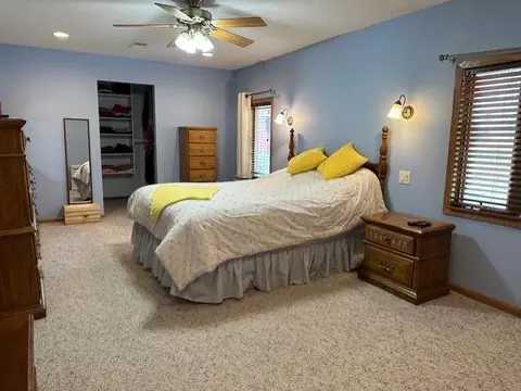 Bedroom - 798 Des Moines Dr, Windom, MN 56101 photo 1 of 5