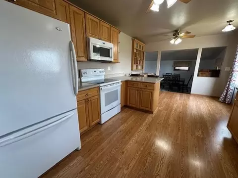 Kitchen - 798 Des Moines Dr, Windom, MN 56101 photo 6 of 7