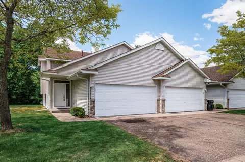 26254 3rd St W, Zimmerman, MN 55398