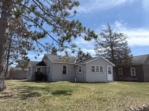 317 Maple Ave NE, Cass Lake, MN 56633
