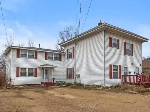 408 W Lyon Ave, Lake City, MN 55041