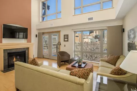 240 Spring St #331, Saint Paul, MN 55102