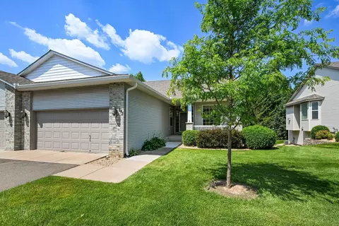 843 Woodduck Dr, Woodbury, MN 55125