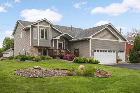 7033 Brian Dr, Centerville, MN 55038 photo 2