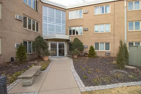 4370 Brookside Ct #208, Minneapolis, MN 55436