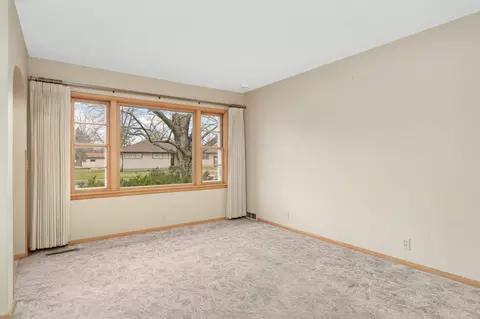 Living - 445 4th Ave SE, Milaca, MN 56353 photo 2 of 3