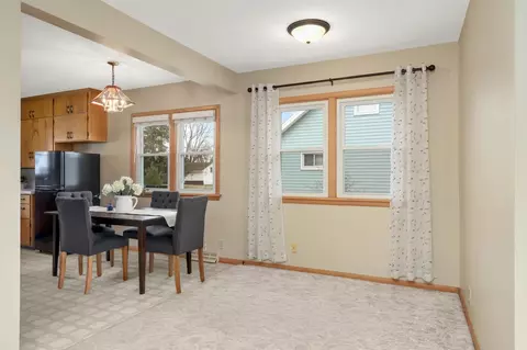 Dining - 445 4th Ave SE, Milaca, MN 56353 photo 3 of 5