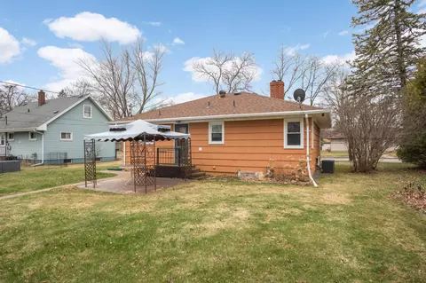 Exterior - 445 4th Ave SE, Milaca, MN 56353 photo 3 of 3
