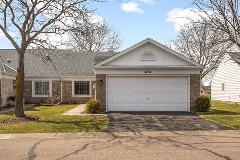 6854 Lake Ter W, Woodbury, MN 55125