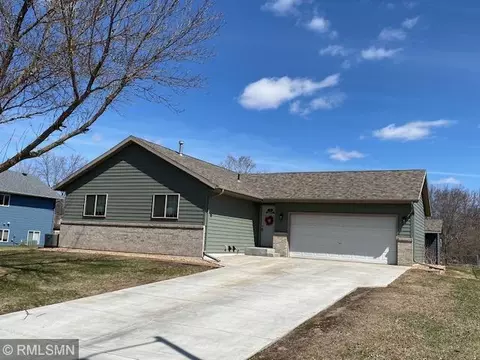 706 2nd Ave NE, Saint Joseph, MN 56374