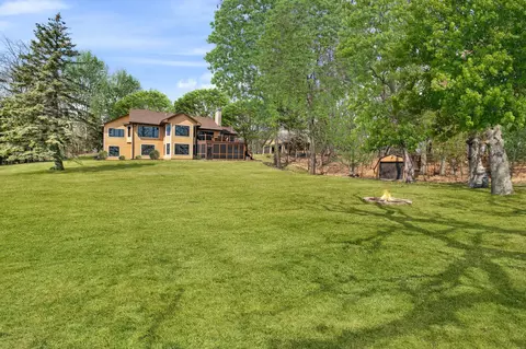 30577 Wallmark Lake Dr, Chisago City, MN 55013