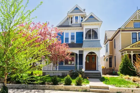 794 Laurel Ave, Saint Paul, MN 55104