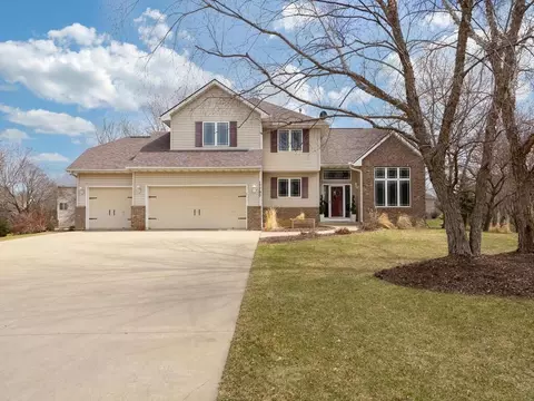 17790 Ikaria Ct, Lakeville, MN 55044