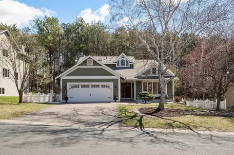 9711 Tree Farm Rd, Eden Prairie, MN 55347