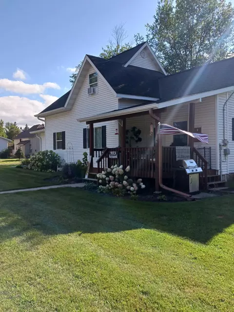 1023 Rosewood St, Brainerd, MN 56401 photo 3