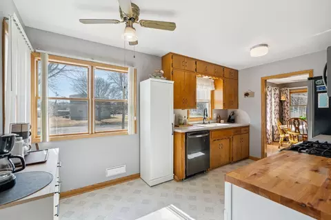 Kitchen - 1509 14th St E, Glencoe, MN 55336 photo 4 of 4